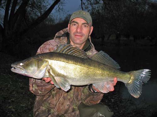 winter_barbel_09_06.jpg