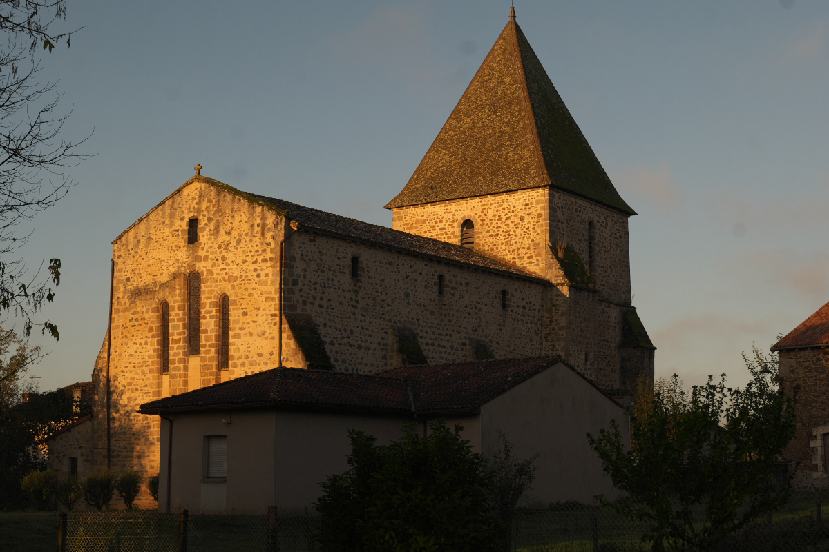 Saulgond Church.jpg